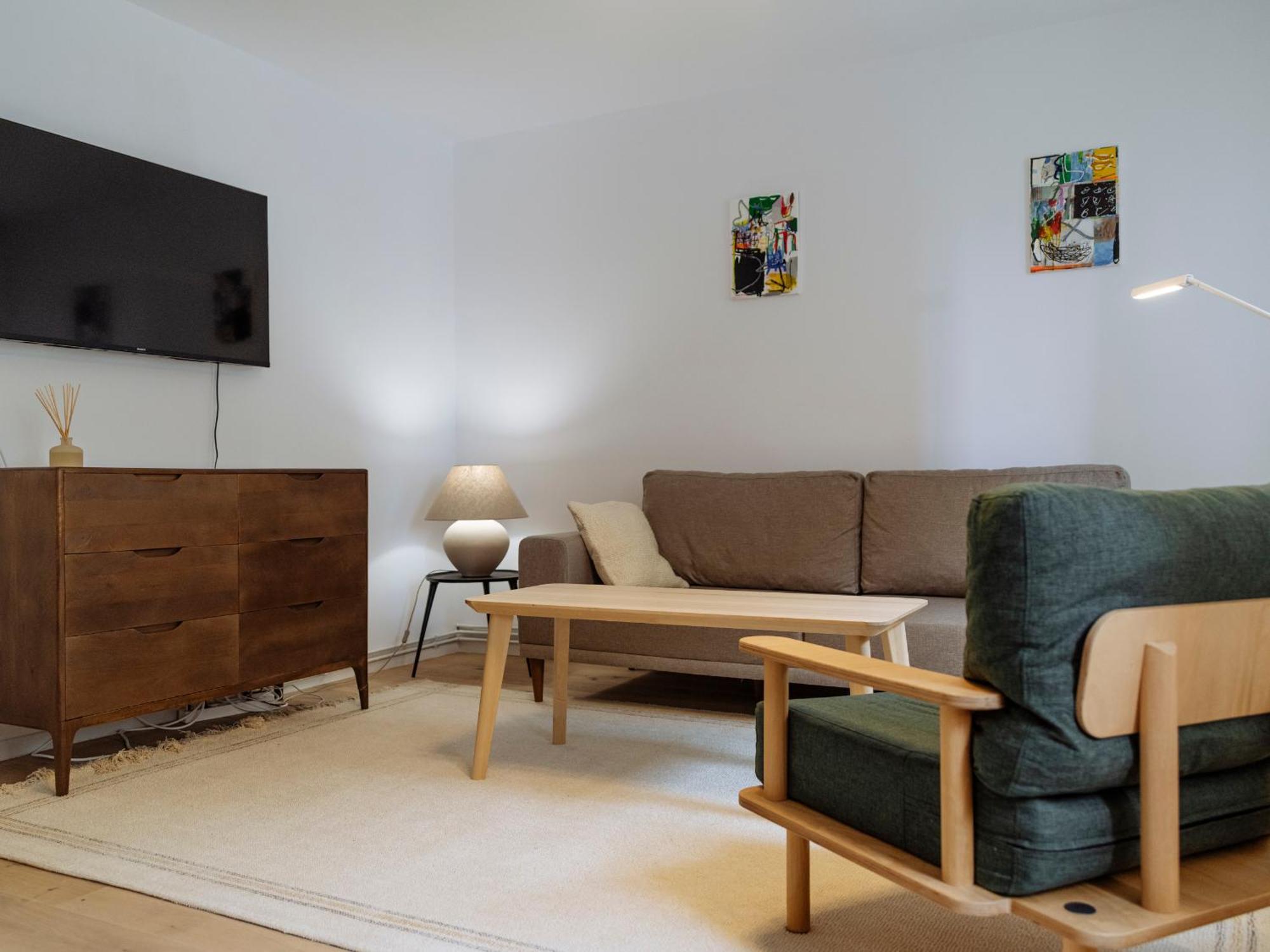 Cozy Central Apartment Near The Forest Брашов Экстерьер фото